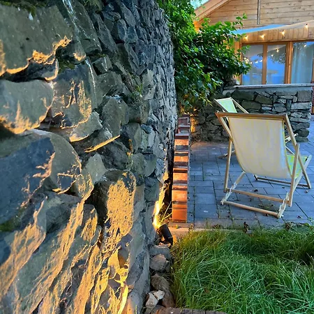 Sarkanyok Haza Vendeghaz Jakuzzival - House Of Dragons With Jakuzzi Holiday home *