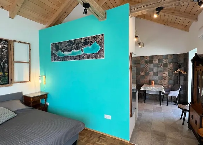 Nyaraló Sárkányok Háza - House Of Dragons *