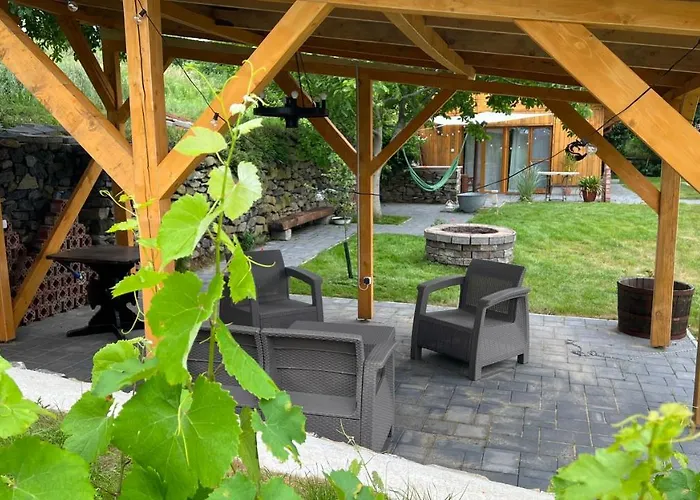 Nyaraló Sárkányok Háza - House Of Dragons *