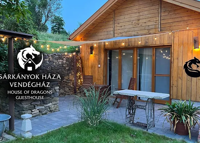 Sarkanyok Haza Vendeghaz - House Of Dragons بيت للعطل Raposka